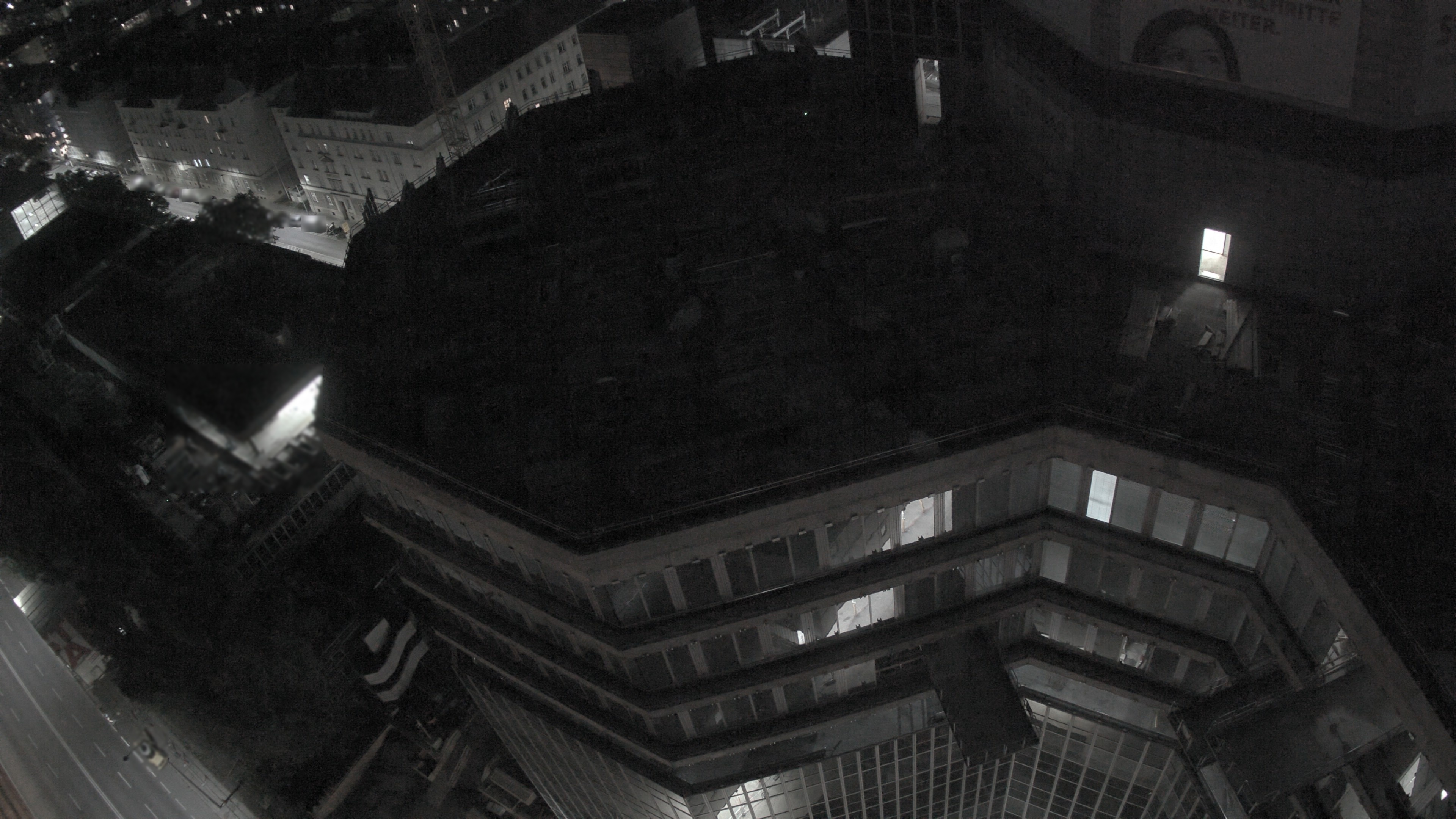 28.04.2025 21:15