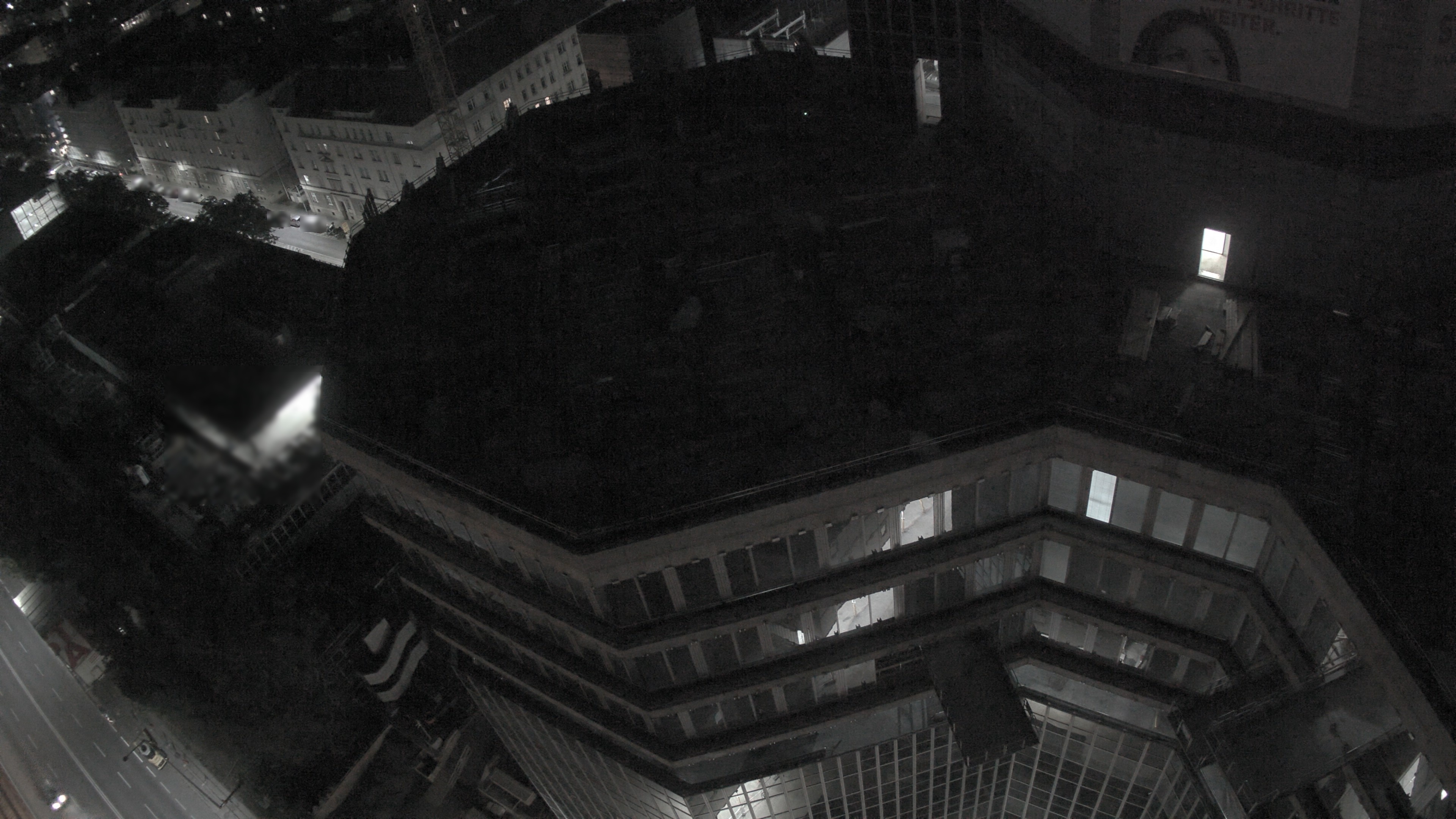 28.04.2025 21:45
