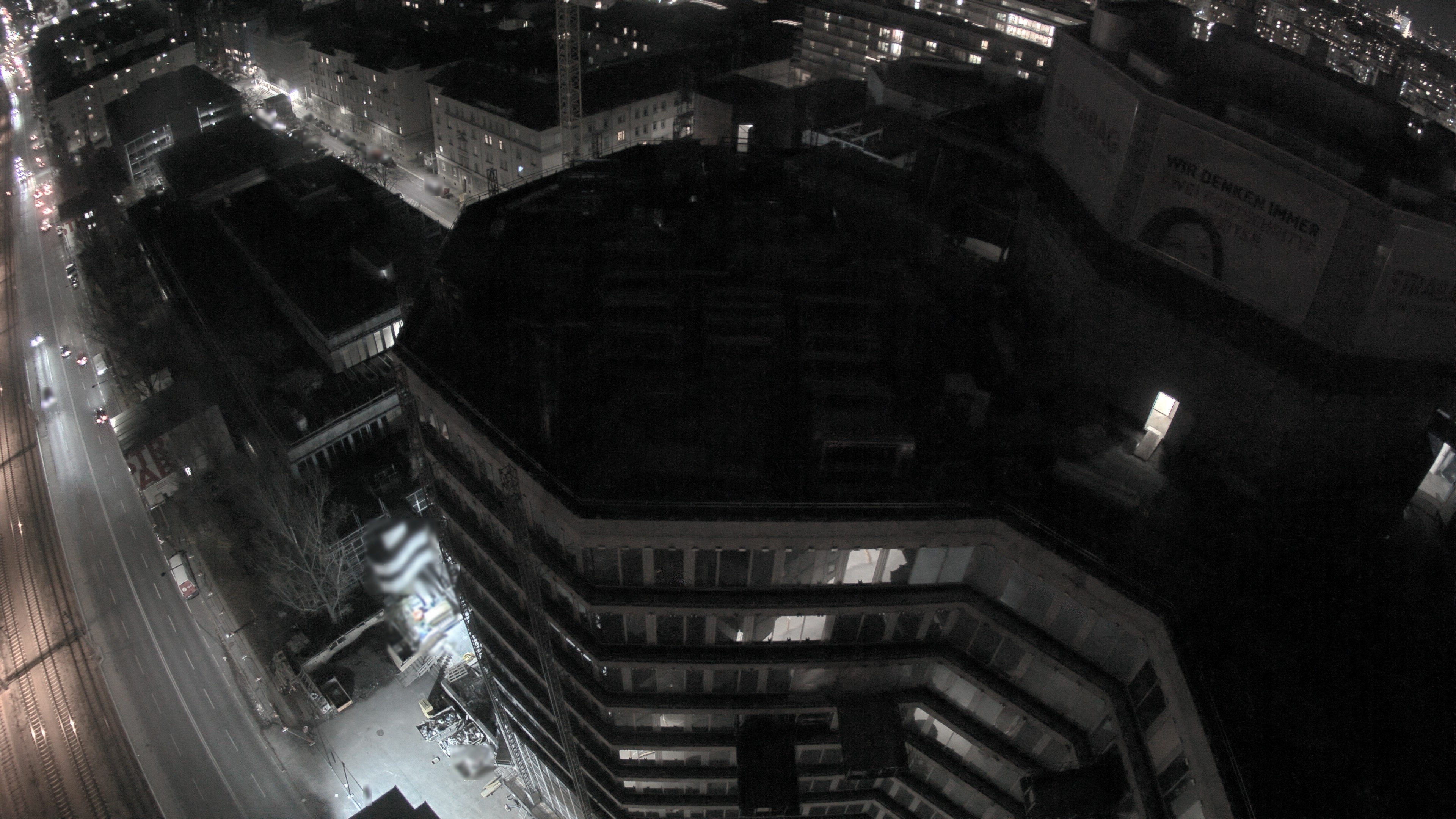 19.11.2025 18:45