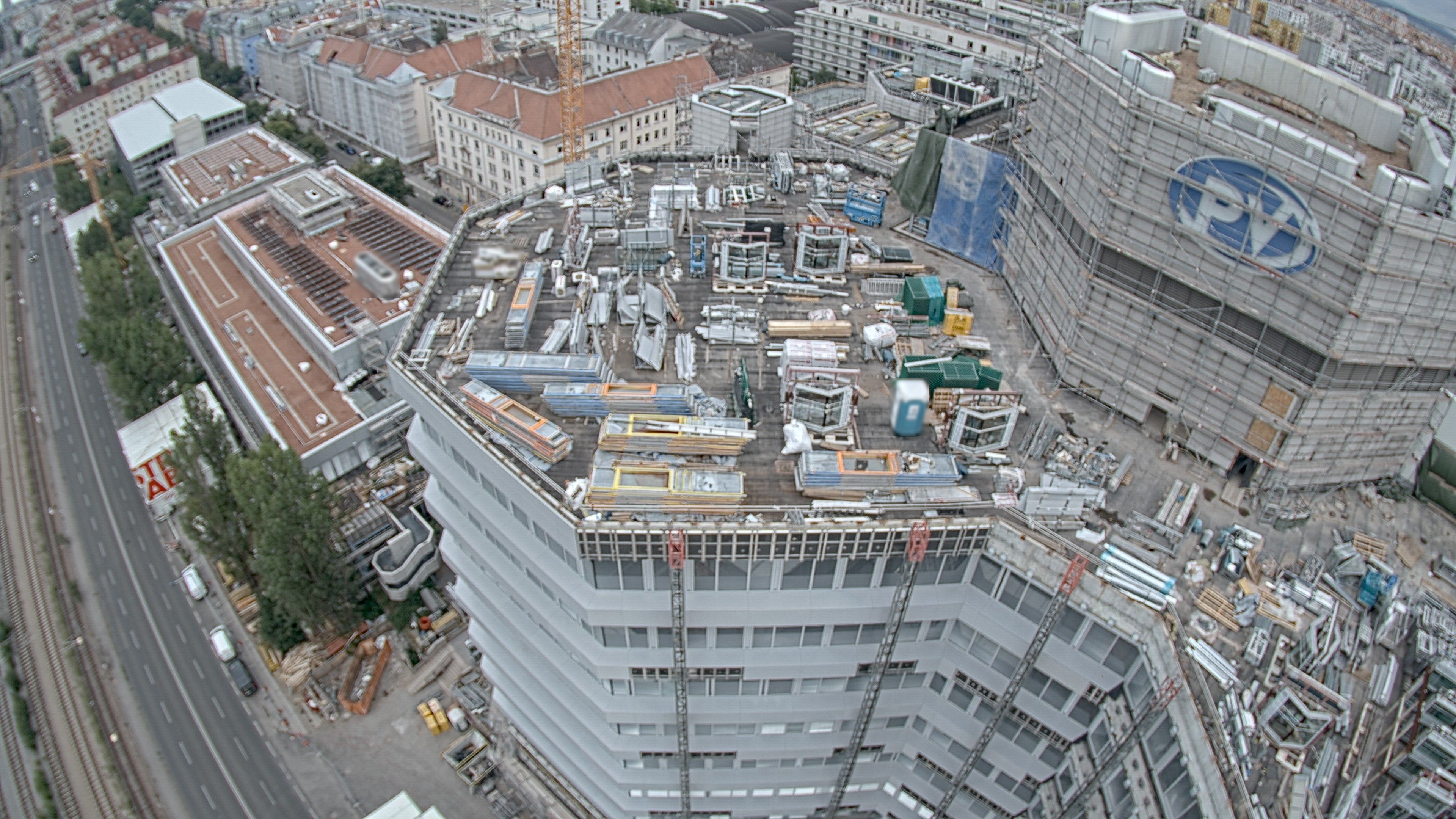 27.07.2026 18:45