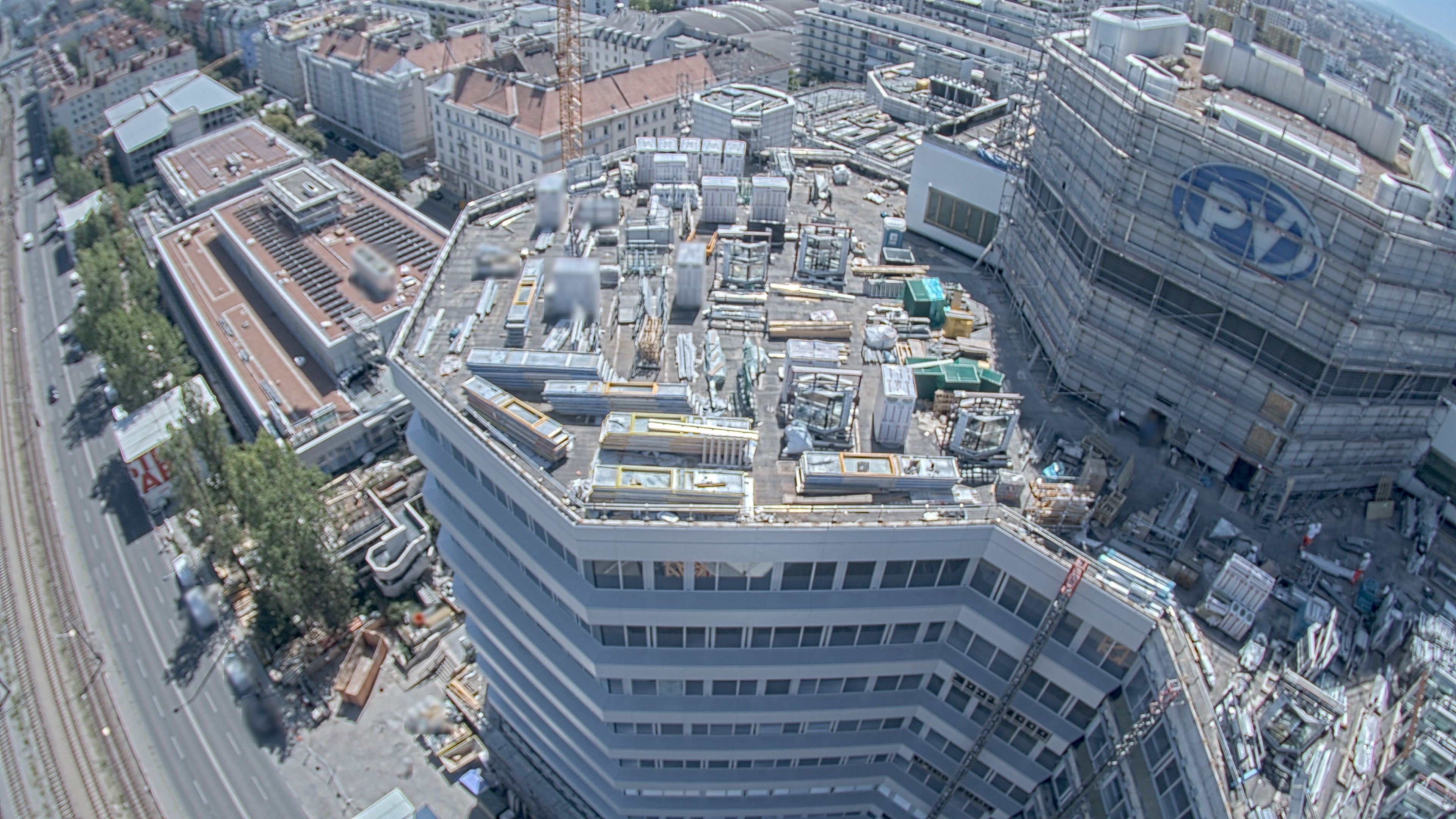 13.08.2026 13:45