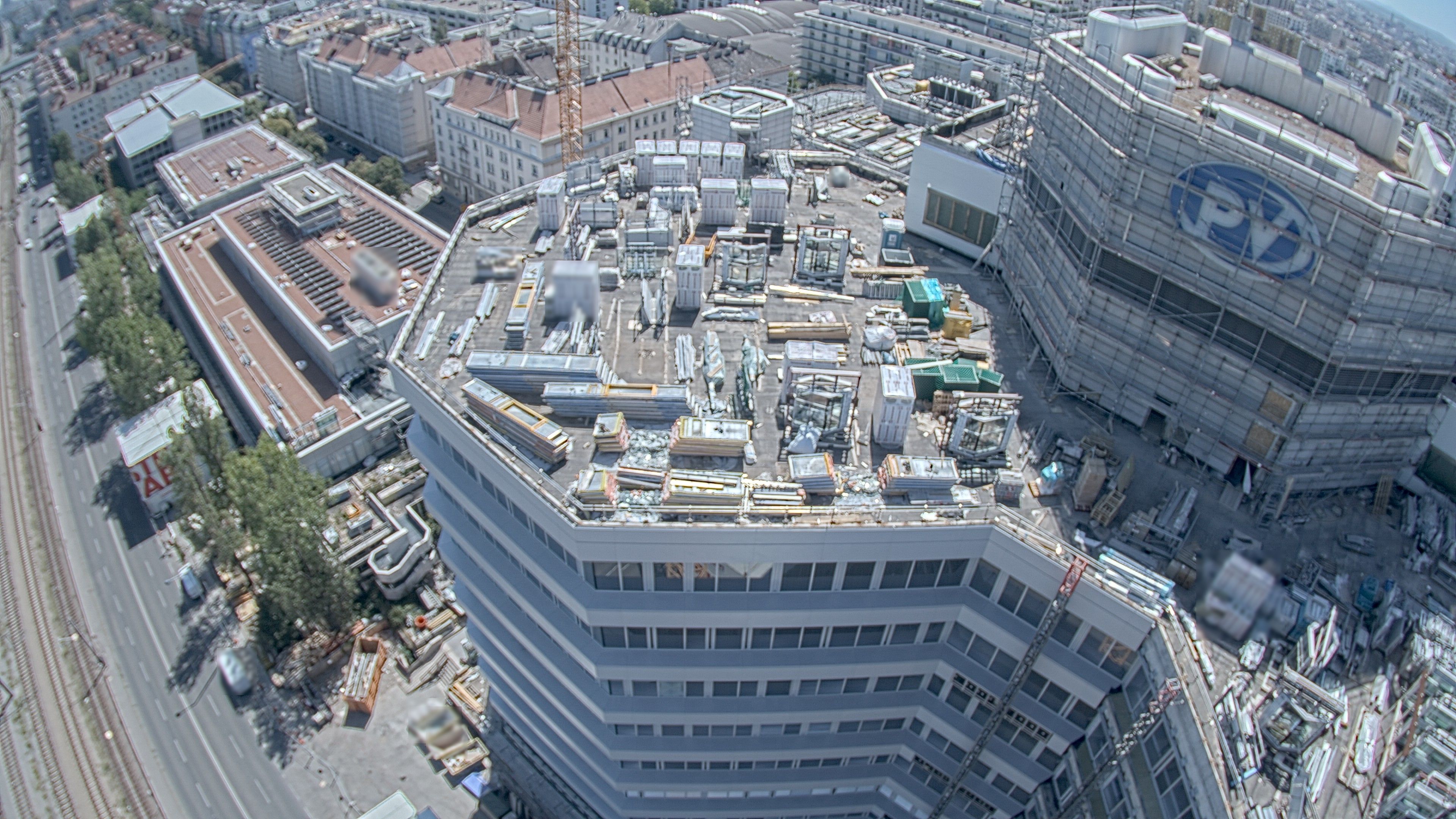 14.08.2026 13:45