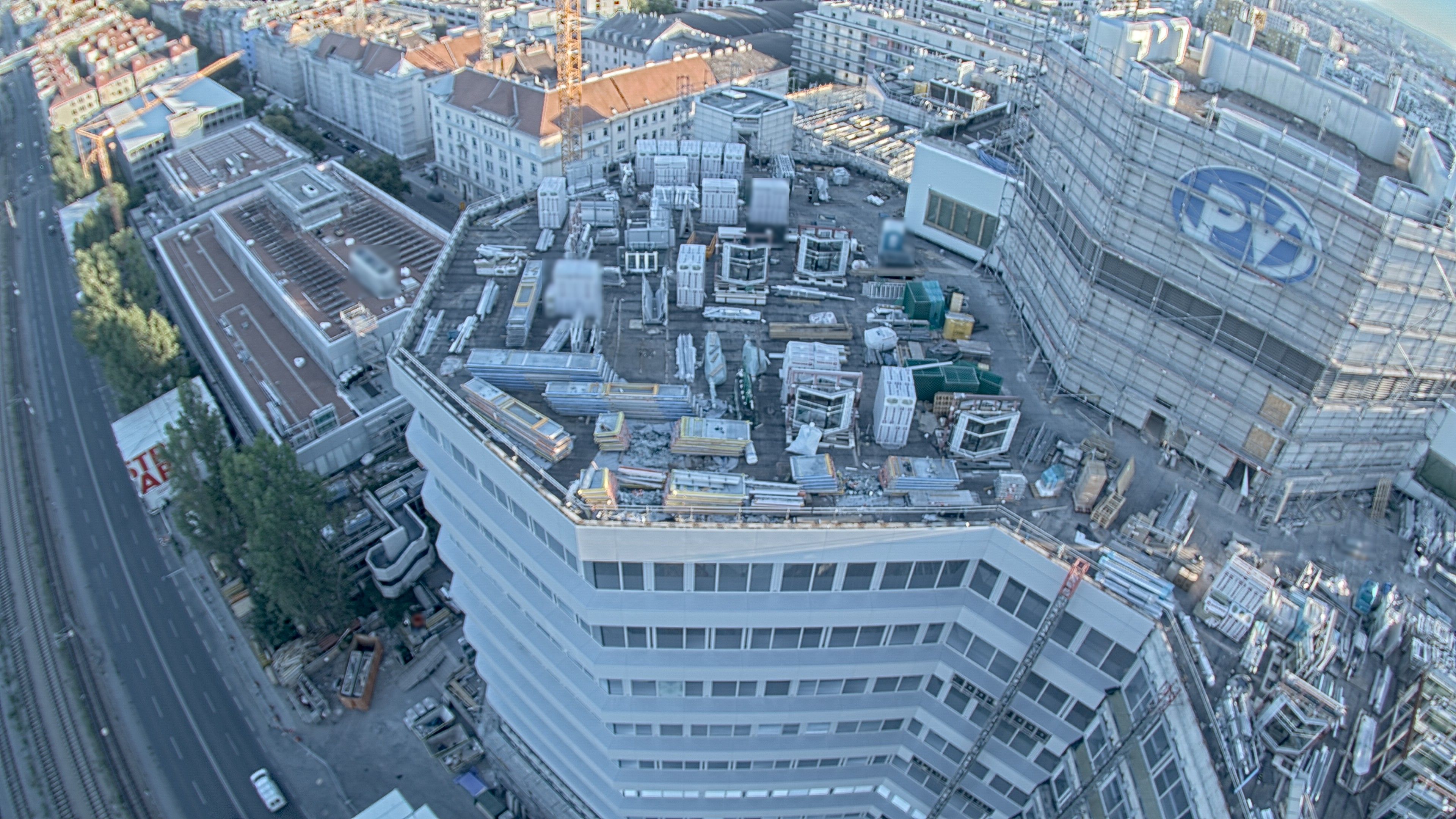 14.08.2026 19:15