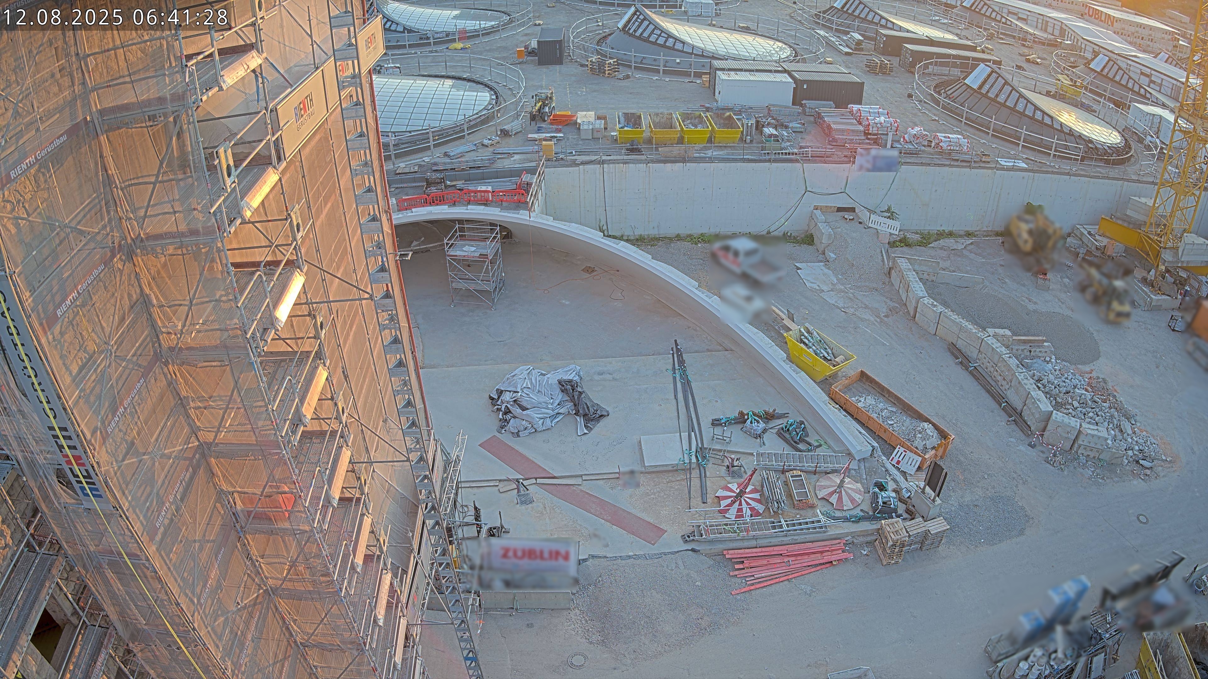 12.08.2025 06:35